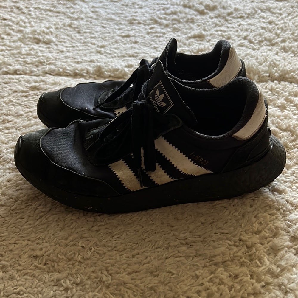 Rare Adidas 1-5923 classics with boost bottoms 10-1/2